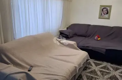 Apartamento semimobiliado  de 3 dormitórios 1 suíte com 144,4 m2 no bairro de lourdes e caxias do sul