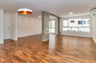 Apartamento reformado com 128 m² na alameda ministro rocha azevedo