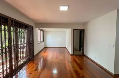 Apartamento 3 quartos, 1 suíte, com sacada e banheira. contendo 129,70m² privativos, no bairro petrópolis em porto alegre