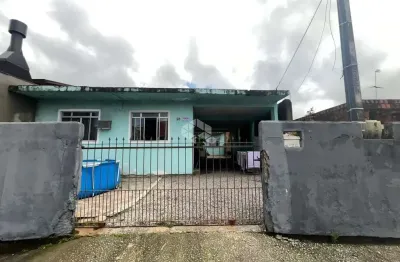 Duas casas a venda no mesmo terreno no bairro forquilhas - são josé no valor de r$ 450.000.