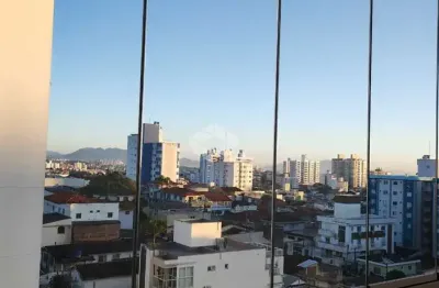 Apartamento com 2 quartos/dormitórios no bairro barreiros, em são josé- sc