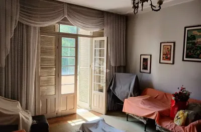 Apartamento à venda na rua ramiro barcelos, área privativa de 73 m2, com peças amplas, 2 quartos bairro rio branco