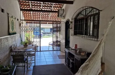 Casa com 3 quartos/dormitórios no bairro itacolomi, em balneário piçarras- sc