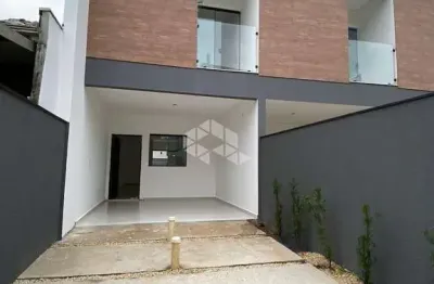 Casa com 3 quartos à venda na Rua Treze de Maio, 78, Iririú, Joinville