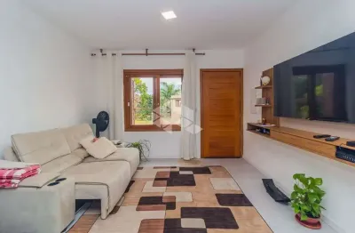 Sobrado 2 dormitórios   1 suíte  á venda no bairro nonoai