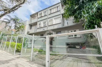 Apartamento 03 dormitórios, vaga para 2 carros, em frente ao juvenil.