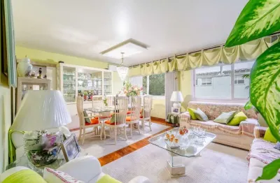 Apartamento 3 dormitórios, 1 suíte, 2 vagas de garagem, bairro mont'serrat, porto alegre