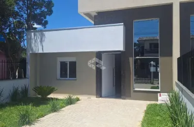 Casa nova, térrea, de alto padrão com 95,44 m2 na serra gaúcha.