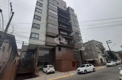 Sala comercial térrea, com mezanino, 02 vagas de garagem