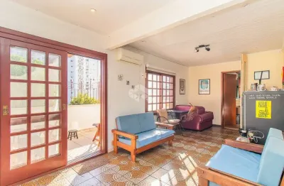 Cobertura com 3 quartos à venda na Rua Bezerra de Menezes, 406, Passo da Areia, Porto Alegre