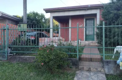 Casa com 03 quartos à venda no bairro boca do monte em santa maria