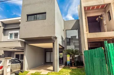 Sobrado novo no Condomínio Residencial Primavera - modernidade, conforto e segurança!