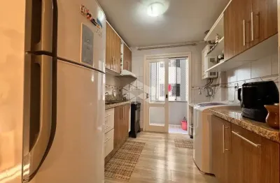 Apartemento semi mobiliado,  2 dormitórios,  sacadas e  vaga coberta