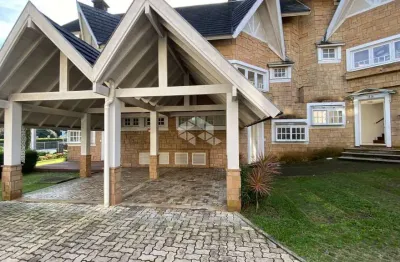 Casa 3 dormitórios em condomínio fechado no bairro planalto em gramado