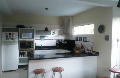 Casa com 3 quartos à venda na Rua Jair de Moura Calixto, 25, Ipanema, Porto Alegre