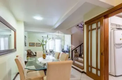 Casa em condomínio com infraestrutura miolo da tristeza porto alegre