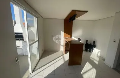 Cobertura 2 dormitórios e vaga escriturada e elevador à venda, cidade baixa !!!