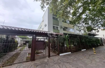Apartamento desocupado de 2 dormitorios no bairro camaquã em porto alegre.