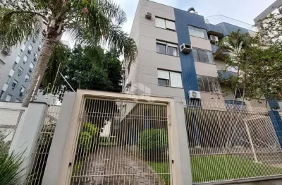 Excelente apartamento de dois dormitórios no centro da tristeza