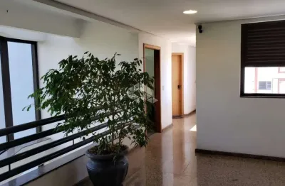 Ampla sala comercial na washington luiz, 500 andar alto de frente, medindo 41,85m2