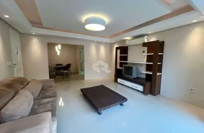 Apartamento de 2 dormitórios, reformado de frente no bairro santa cecília