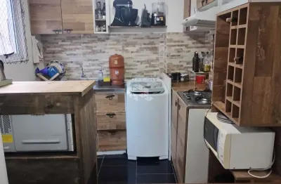 Apartamento 2 quartos, semi mobiliado no centro histórico de porto alegre.