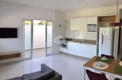 Casa com 2 quartos à venda na Onix, 34, Mariscal, Bombinhas