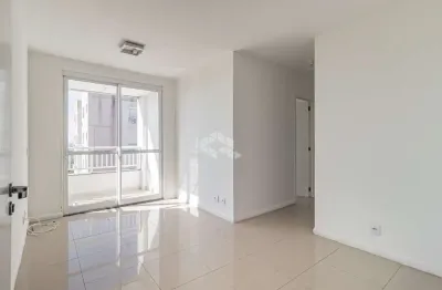 Apartamento de 2 dormitórios/quartos com sacada e 1 vaga de garagem coberta no bairro humaitá em porto alegre