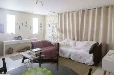 Sobrado à venda de 110m² com 3 dormitórios e 2 vagas no campo belo, próximo ao metrô