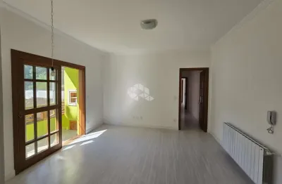 Apartamento 2 dormitórios, 76m², 1 vaga no centro de gramado