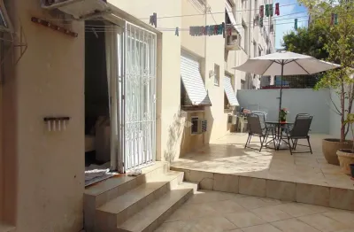 Apartamento gardem de 2 quartos no bairro santana próximo ao instituto de cardiologia e av. ipiranga, bento gonçalves e azenha