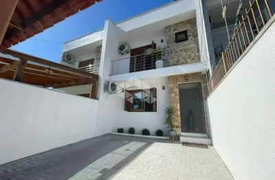 Casa com 3 quartos à venda na Rua Melton Ignácio Both, 47, São José, Canoas