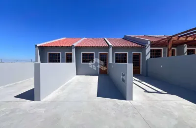 Casa geminada em construção com 1 dormitório no bairro distrito industrial!
