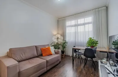 Apartamento com 2 dormitórios próximo ao bourbon e à puc