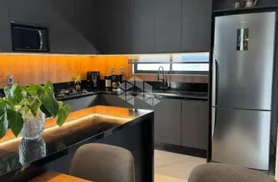 Apartamento com 3 quartos , 3 suítes e 2 vagas de garagem.