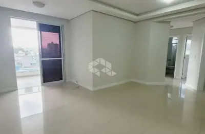 Apartamento seminovo com 03 dormitórios no bairro barreiros, em são josé- sc