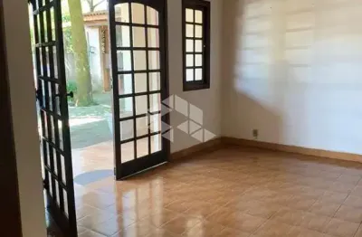 Casa térrea de 227m²  à venda  na vila irmãos arnoni com 02 quartos e 04 vagas