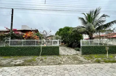 Casa em são francisco do sul - ubatuba a poucos metros do mar