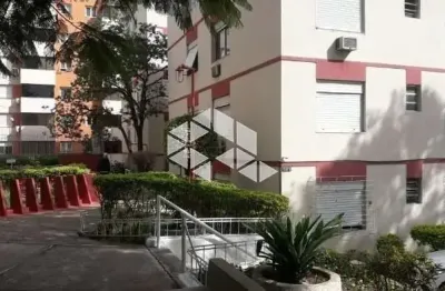 Apartamento de 02 dormitórios/quartos na rua marechal hermes