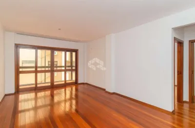 Apartamento amplo sendo 3 dormitórios e 2 vagas de garagem!