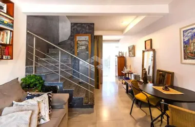 Casa em condomínio de 2 quartos com garagem na vila nova próximo do hospital vila nova