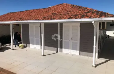 Casa à venda  com 3 dormitórios e piscina na praia do sonho - palhoça / sc.