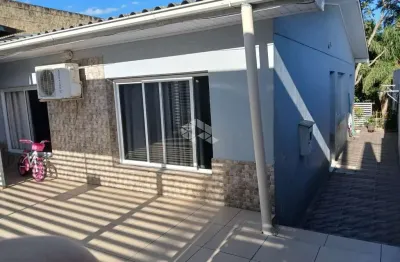 Casa com 3 quartos à venda na Dos Cravos, 54, Patronato, Santa Maria