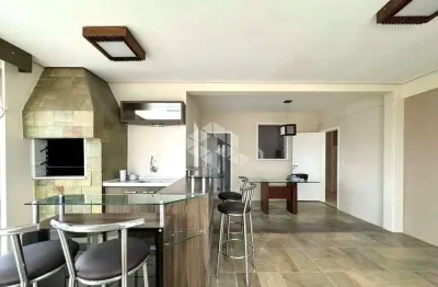 Cobertura exclusiva com vista panorâmica e terraço privativo no canto em florianópolis