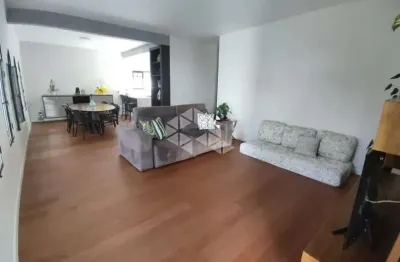 Casa térrea isolada, 150m², pronta para morar - próxima ao metrô parada inglesa!