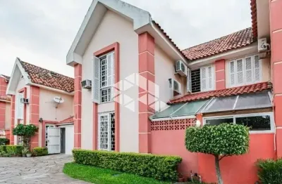 Ótima casa em condomínio - 3 dormitórios - baixo custo condomínial - bairro camaquã