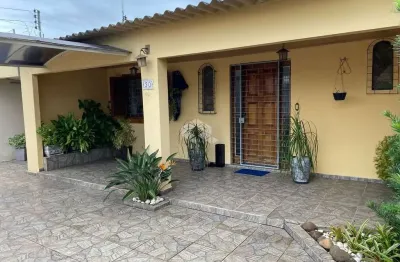 Casa com 3 quartos à venda na Rua Caetano Fulginiti, 30, Rubem Berta, Porto Alegre