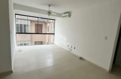 Apartamento de 03 dormitórios com vaga de garagem escriturada na azenha