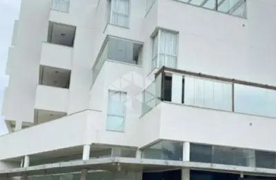Apartamento cobertura com 02 quartos/dormitórios no  bairro rio caveiras, em biguaçu- sc