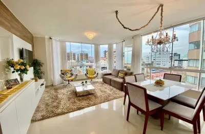 Apartamento de 3 dormitórios, 1 suíte, 1 box, mobiliado e decorado, no bairro centro, em capão da canoa!!